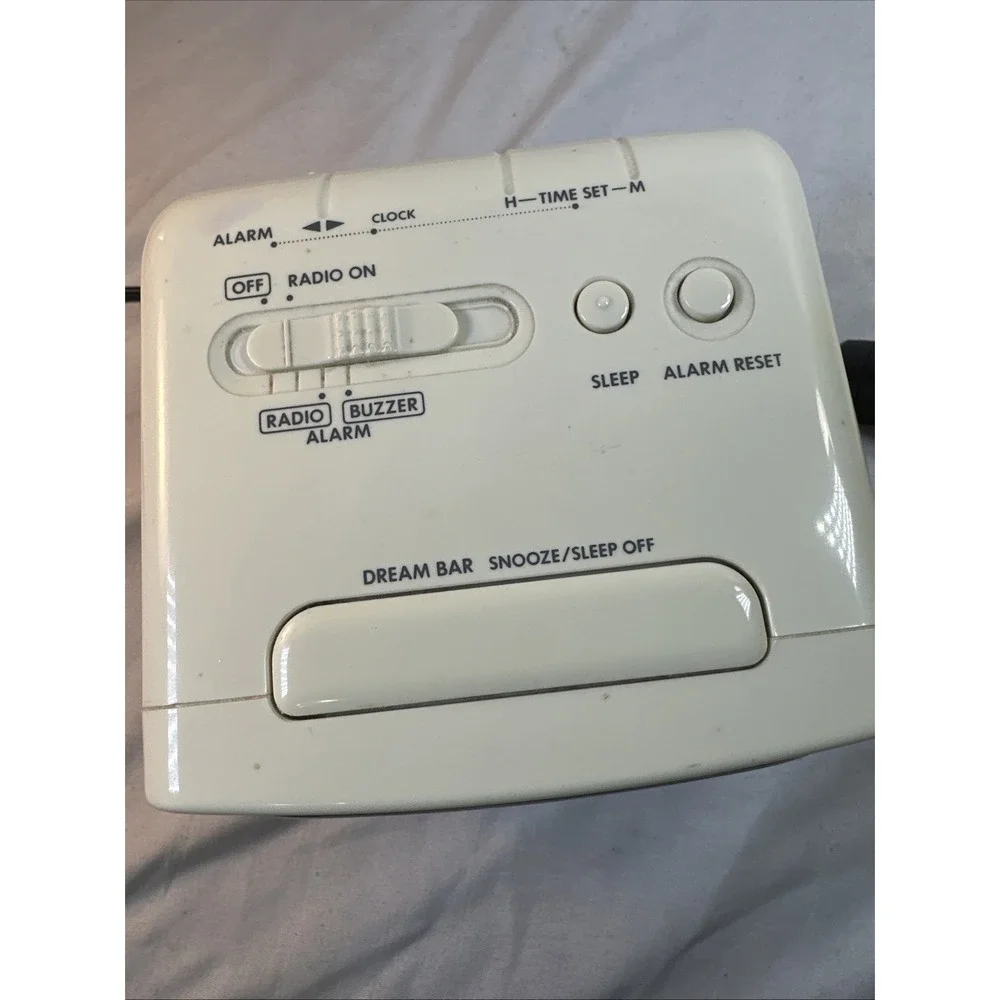 VTG Sony Dream Machine ICF-C120 AM/FM Clock Radio - Tested & Working -White Cube